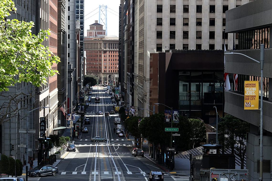 Pay cuts getting worse for lower-level roles at VC-backed companies |  PitchBook