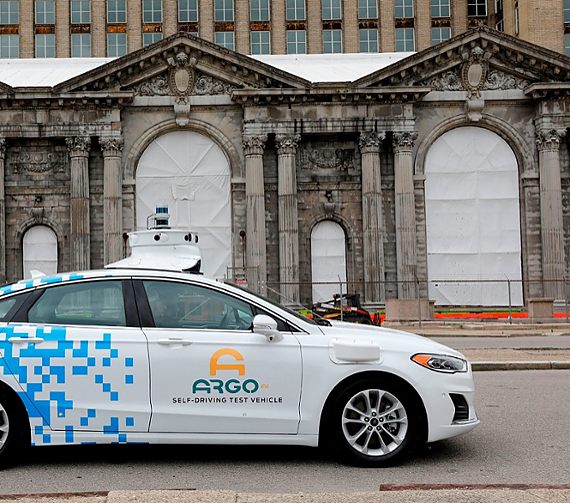 Mobility tech VC funding steers toward 6-year low as electric vehicle stocks limp