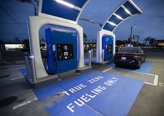 Hydrogen had a breakout year. Why are some VCs still skeptical?